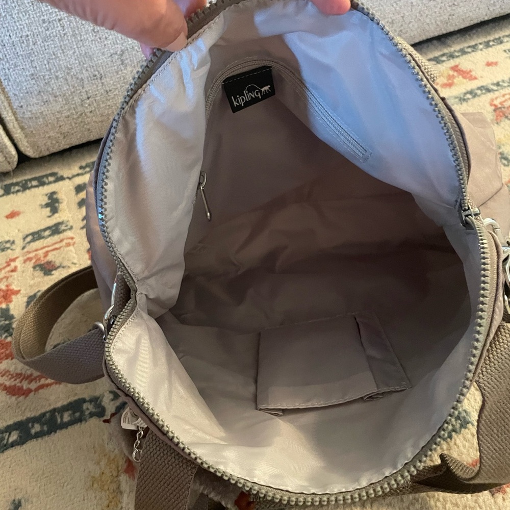 Kipling, Cool Grey - Picture 5 of 8